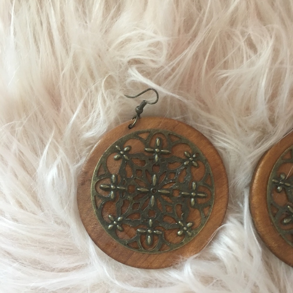 Earrings - Picture 2 of 2